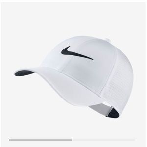 Women’s Nike Hat ((multiple colors))